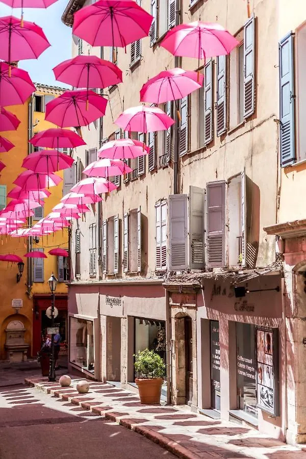 2 Pieces Neuf Au Pied Des Musees - Wifi & Parking Gratuit Grasse 0*,  France